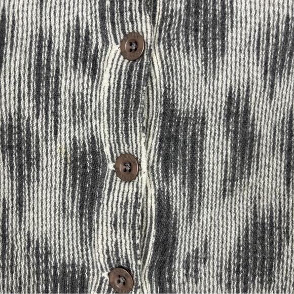 Armani Exchange Men’s Gray Patterned Cardigan | Lightweight Button-Up | Size S - Picture 7 of 8